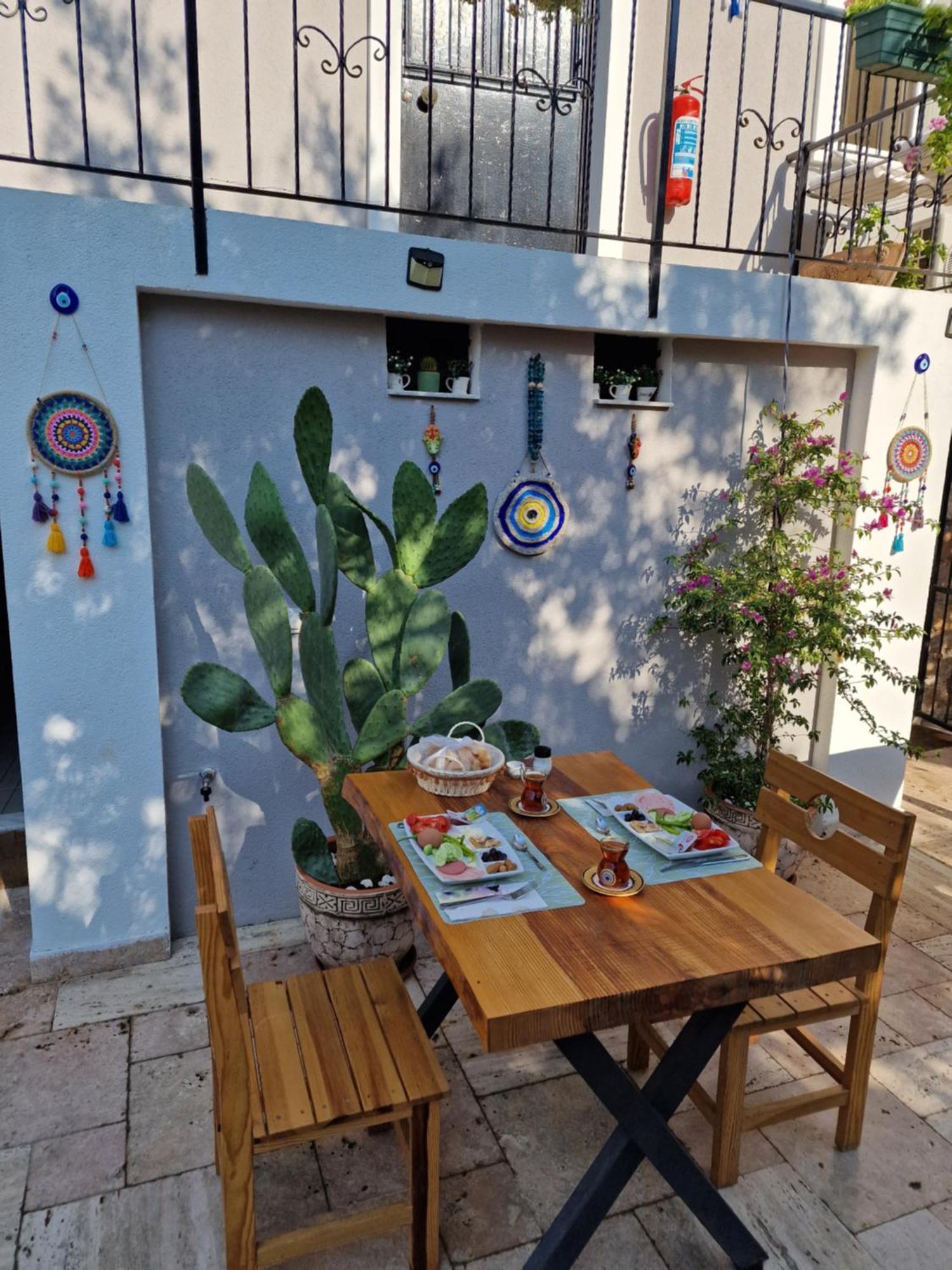 Otelia Pansiyon Ayvalı Zewnętrze zdjęcie